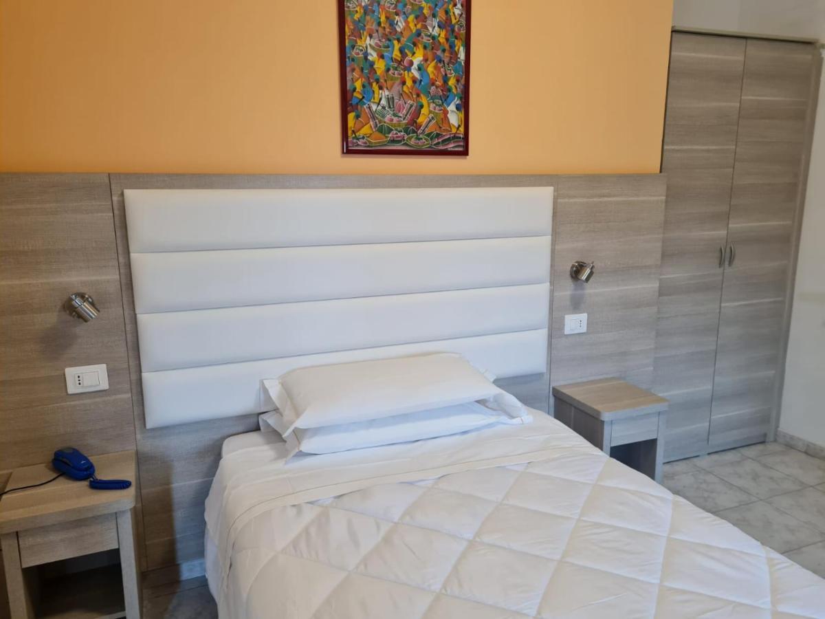 Hotel San Marco Pesaro Kültér fotó
