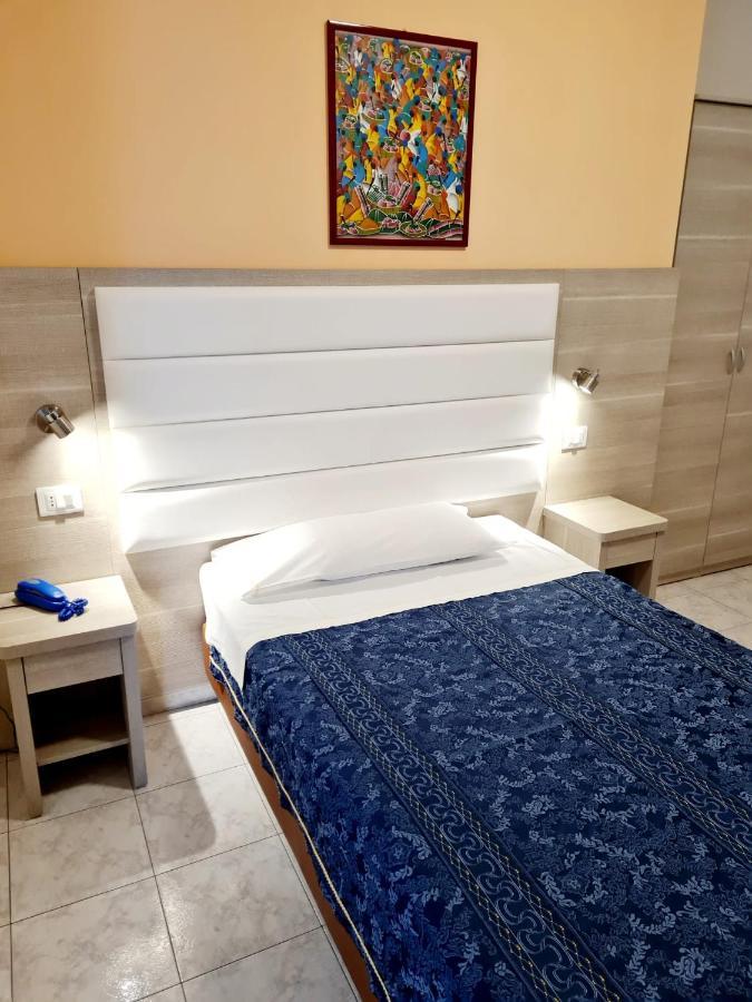 Hotel San Marco Pesaro Kültér fotó