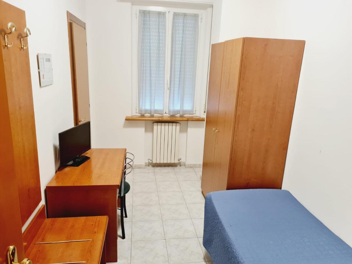 Hotel San Marco Pesaro Kültér fotó