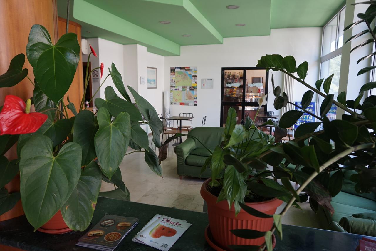 Hotel San Marco Pesaro Kültér fotó